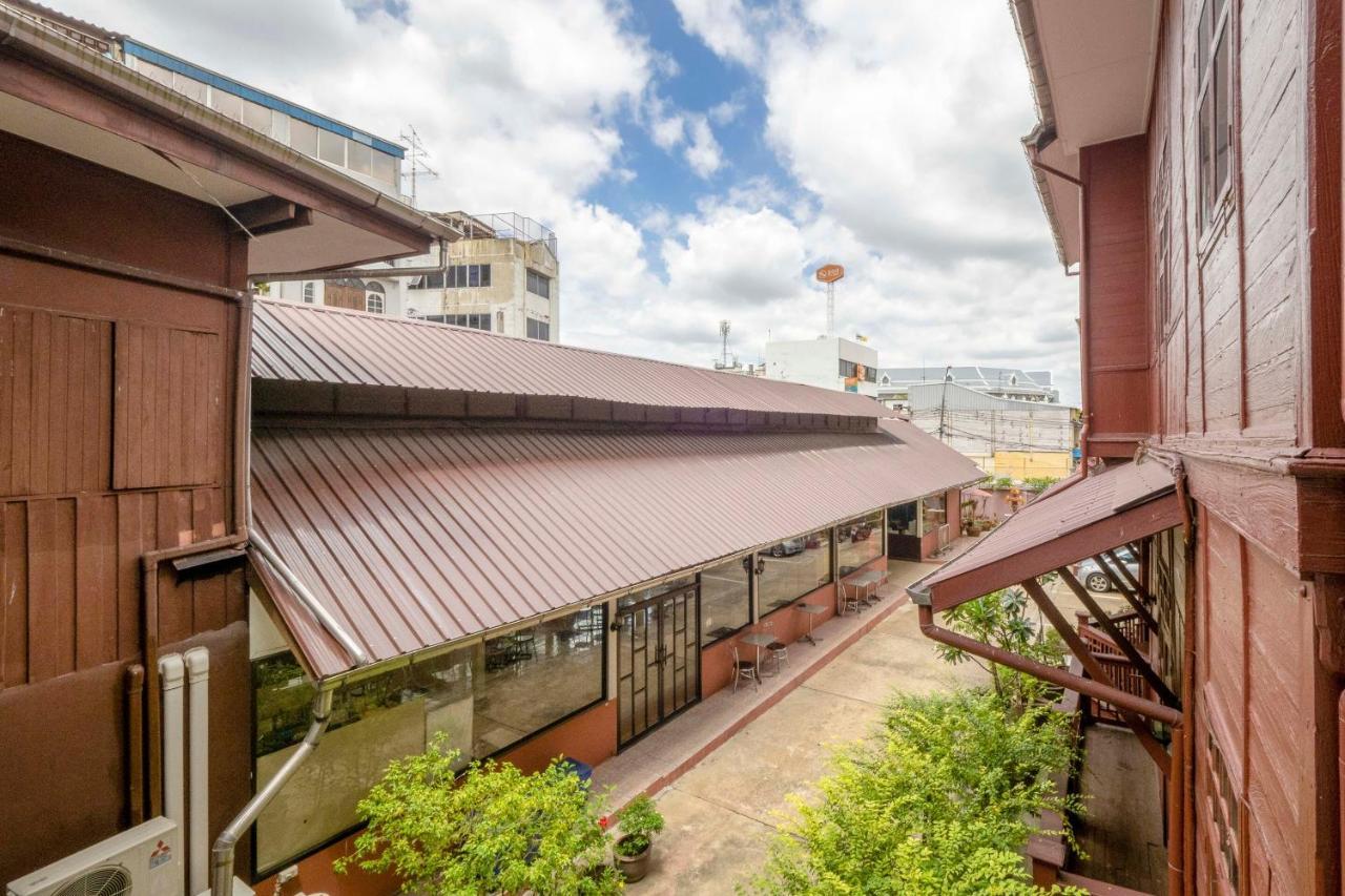 Hotel Oyo 1089 Baan Boran Bangkok Exterior foto